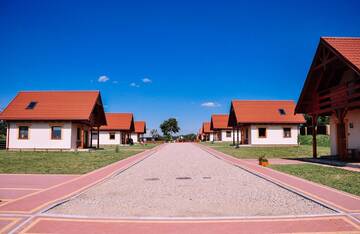 Фото номера Дом с 1 спальней Дома для отпуска Żwirowa Góra - Domki nad Narwią г. Тыкоцин 16